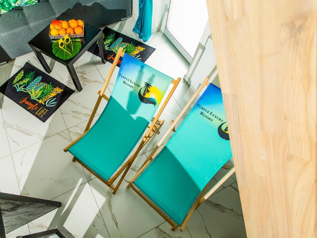 Temple Luxury Resort Rewal Kültér fotó